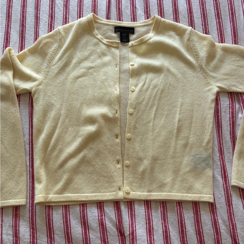 100% Cashmere Pastel Yellow Cardigan